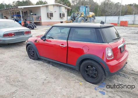 2013 Mini Hardtop Cooper z USA, uszkodzony, nr VIN WMWSU3C50DT677234